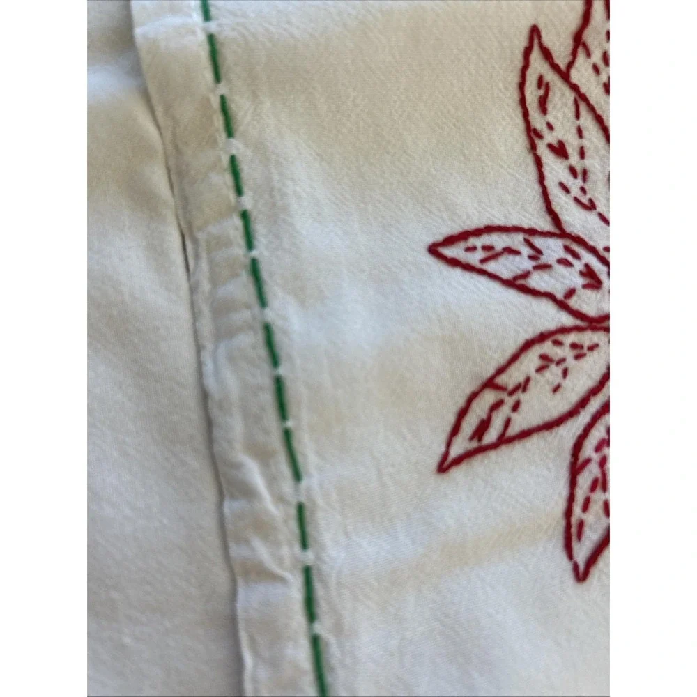 Vintage Holiday Handmade Embroidered Tea Towels‎ Poinsettia Holly Hand Stitched
